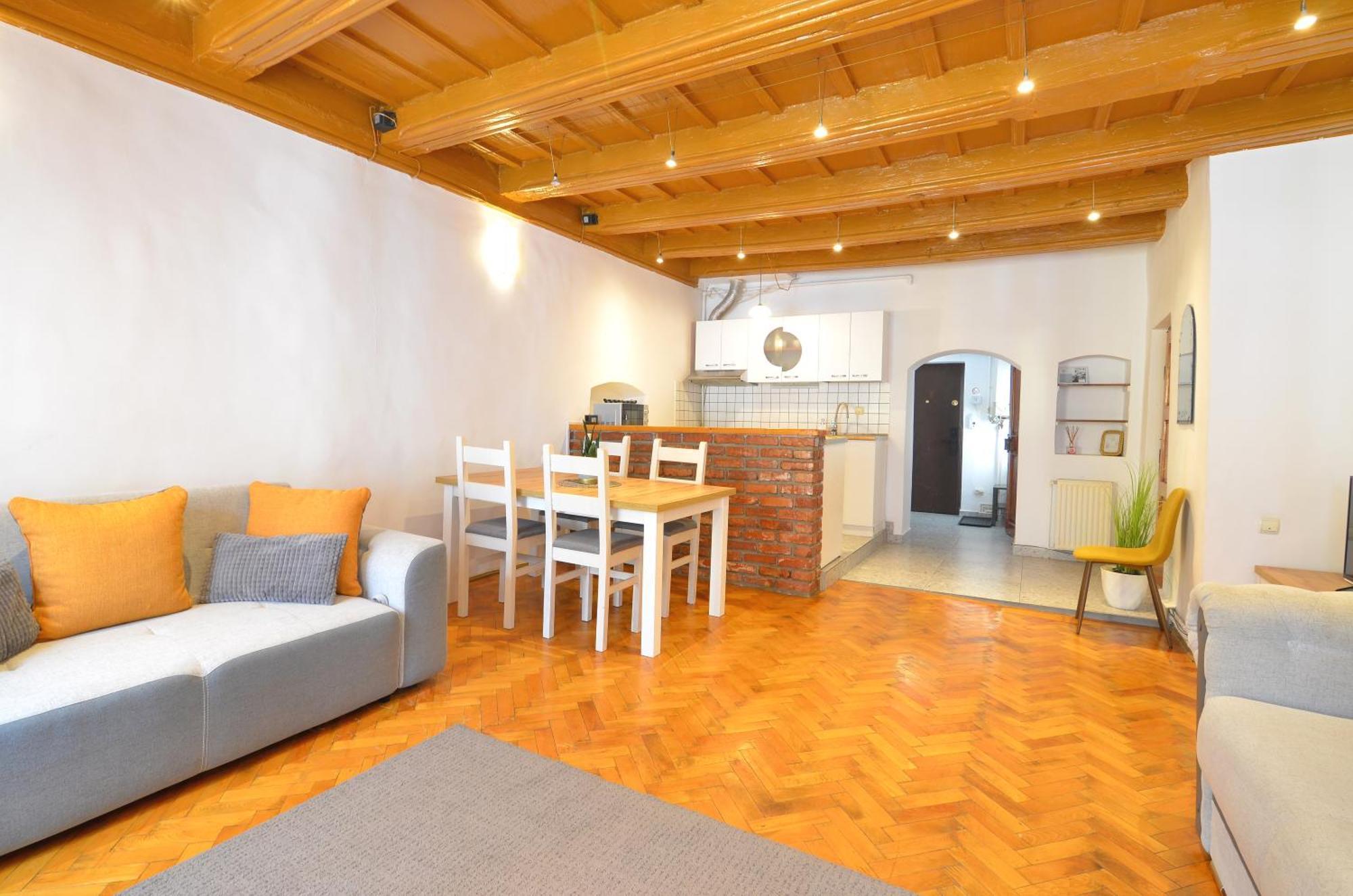 Charming Apartment - Heart Of Brasov Poarta Schei Екстериор снимка