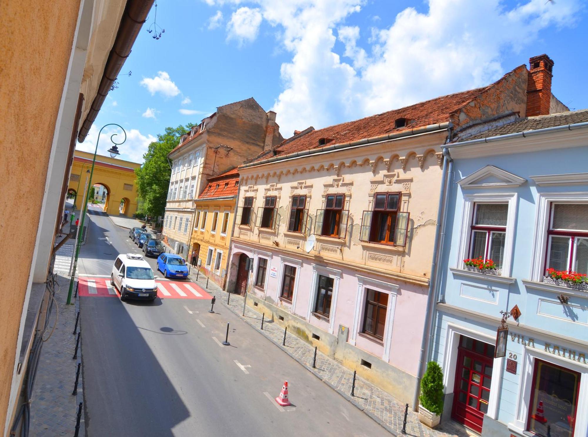 Charming Apartment - Heart Of Brasov Poarta Schei Екстериор снимка